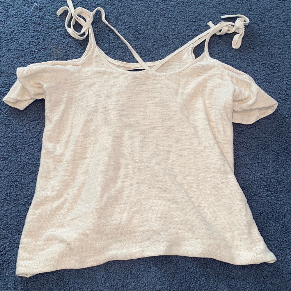 American Eagle off the shoulder tied top!
